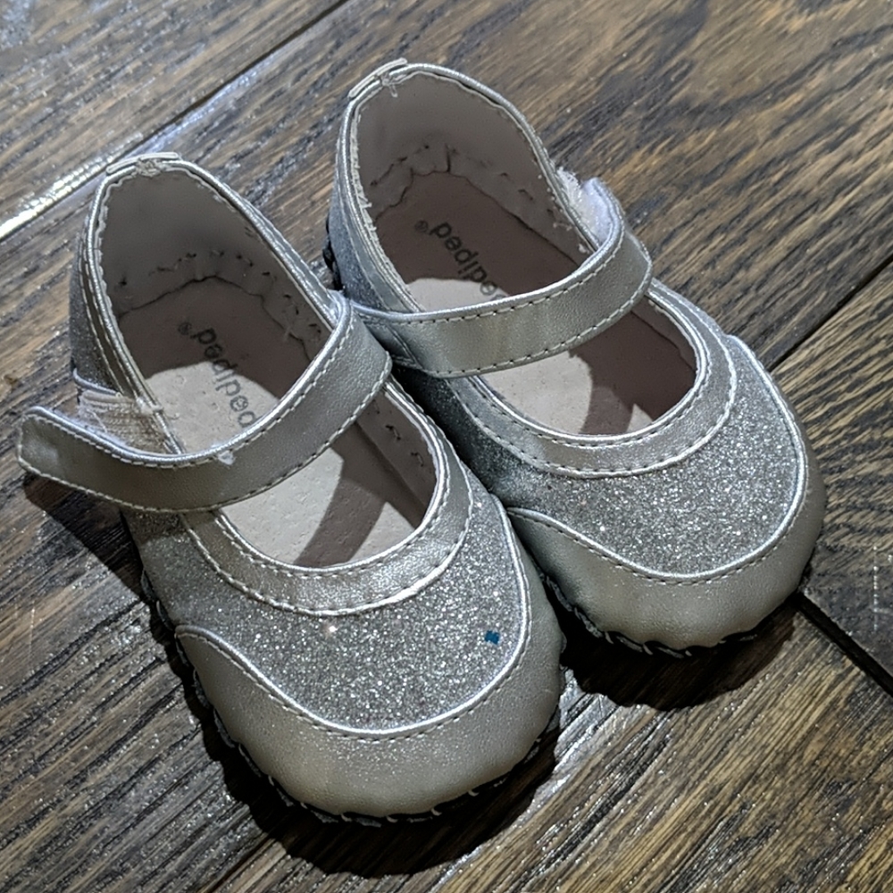 Pedidped Silver Sparkle First Shoe